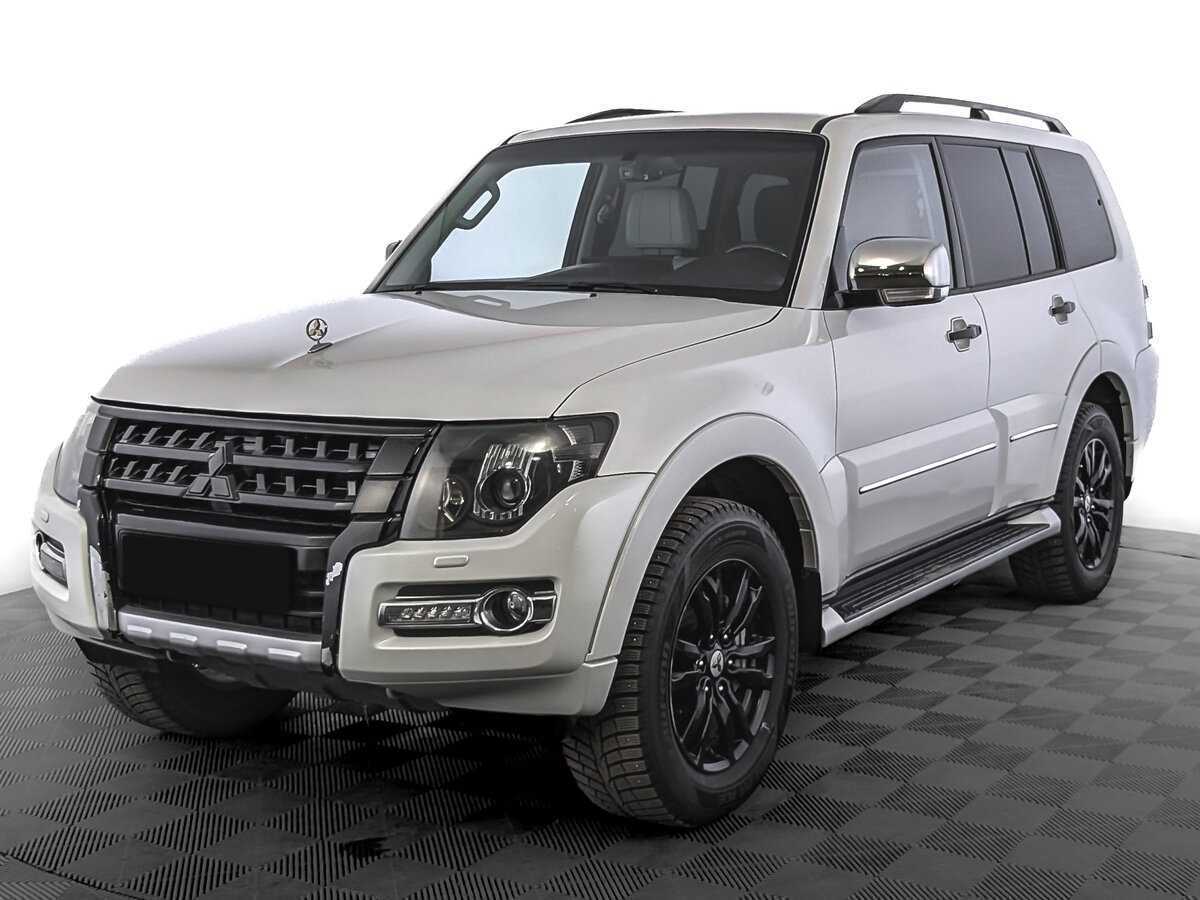 Купить Mitsubishi Pajero с пробегом. Фото: #0