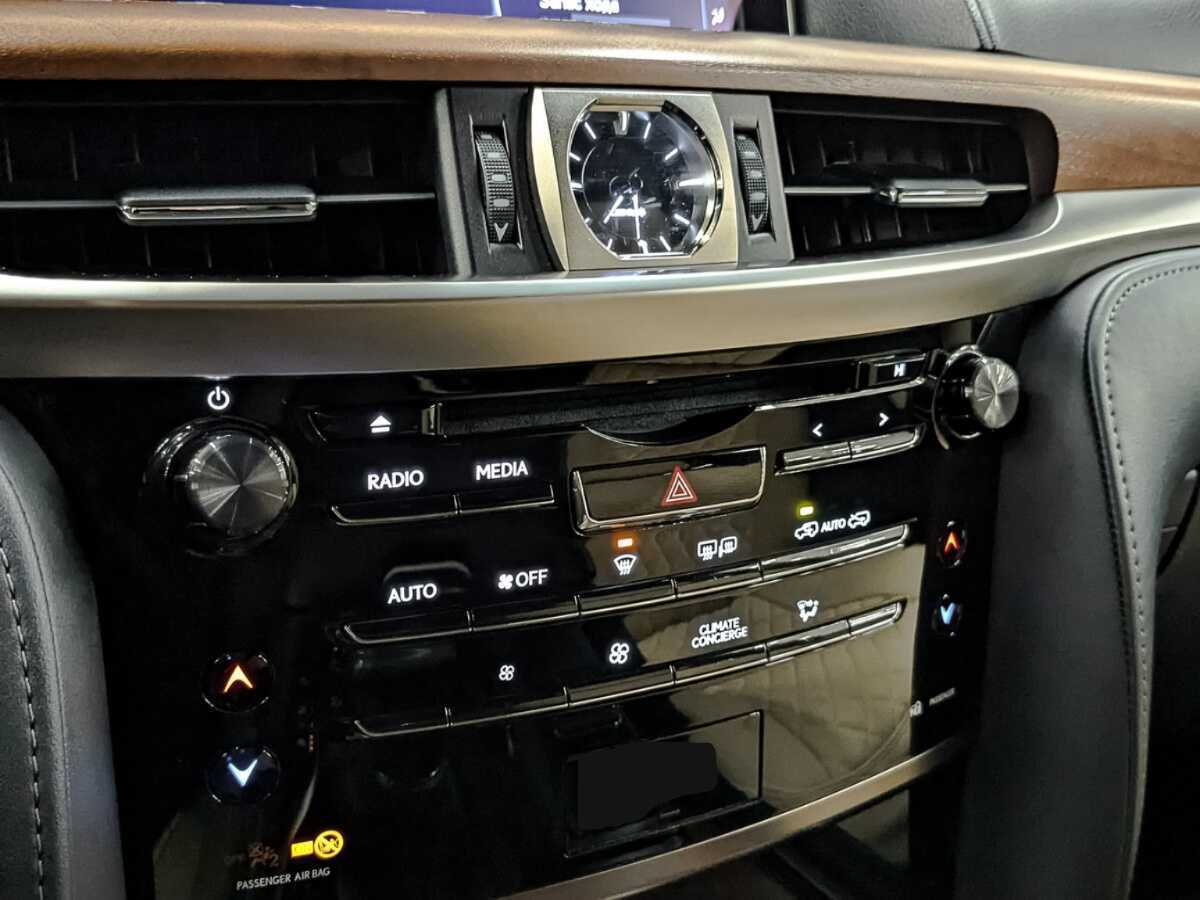 Купить Lexus LX с пробегом. Фото: #20