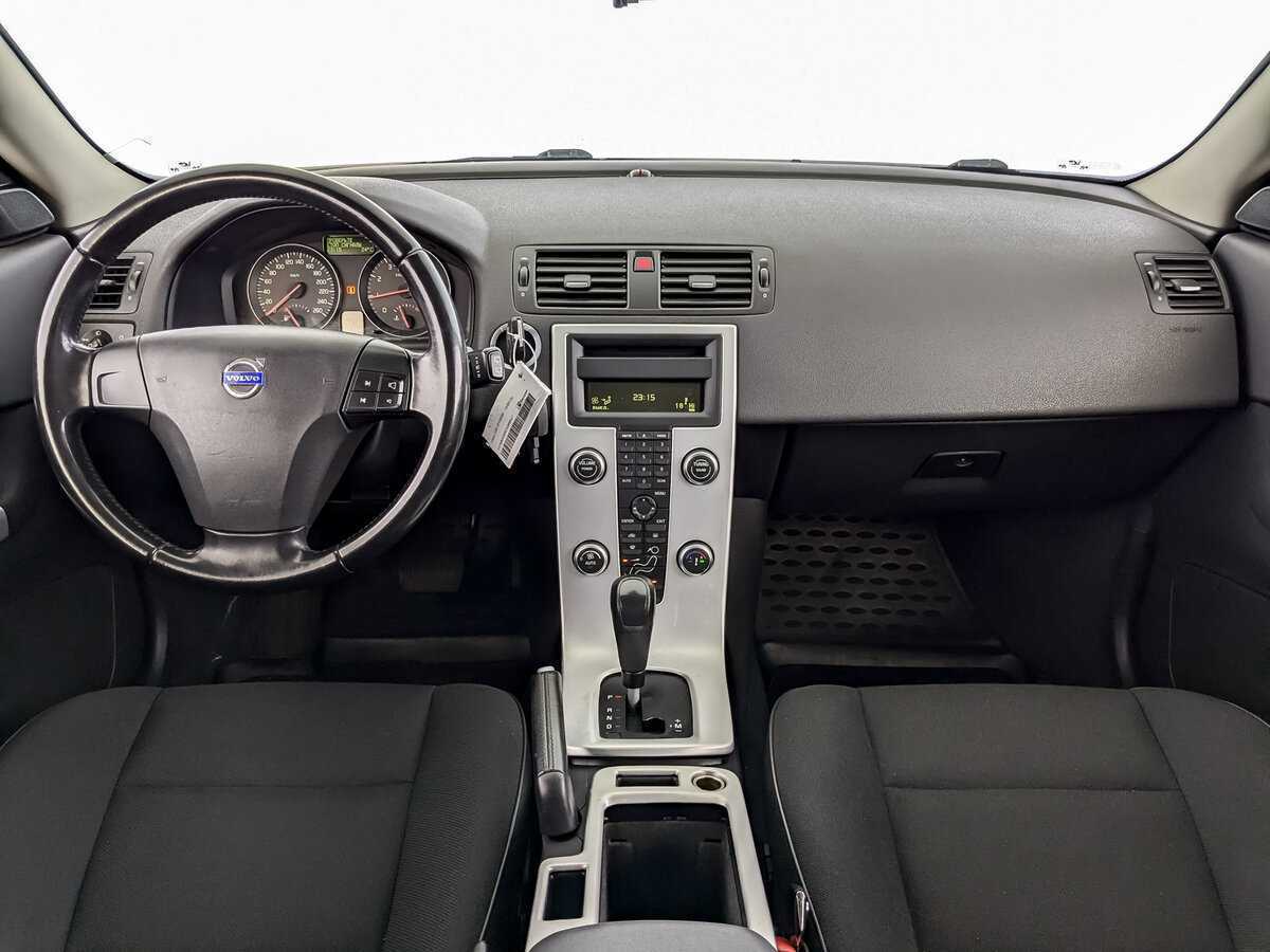 Купить Volvo C30 с пробегом. Фото: #11