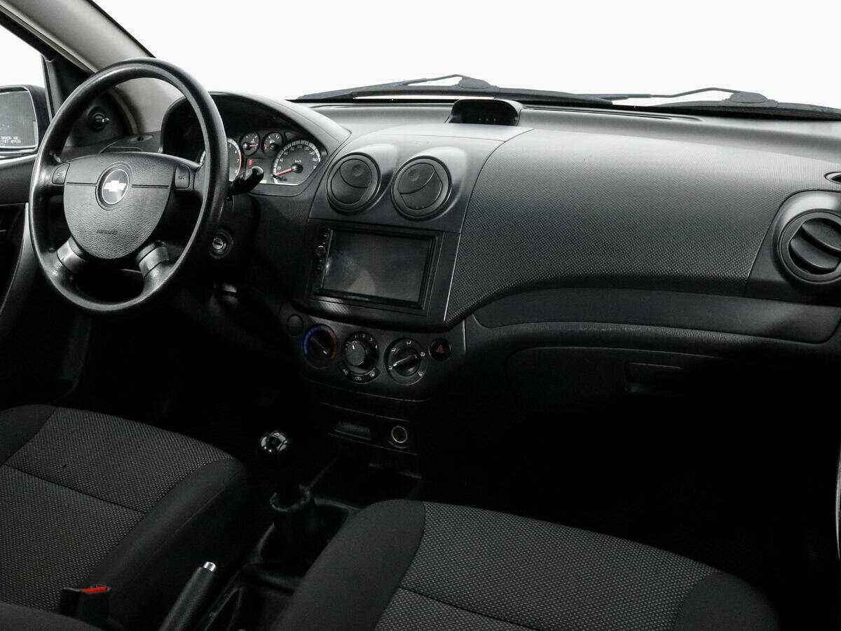 Купить Chevrolet Aveo с пробегом. Фото: #8