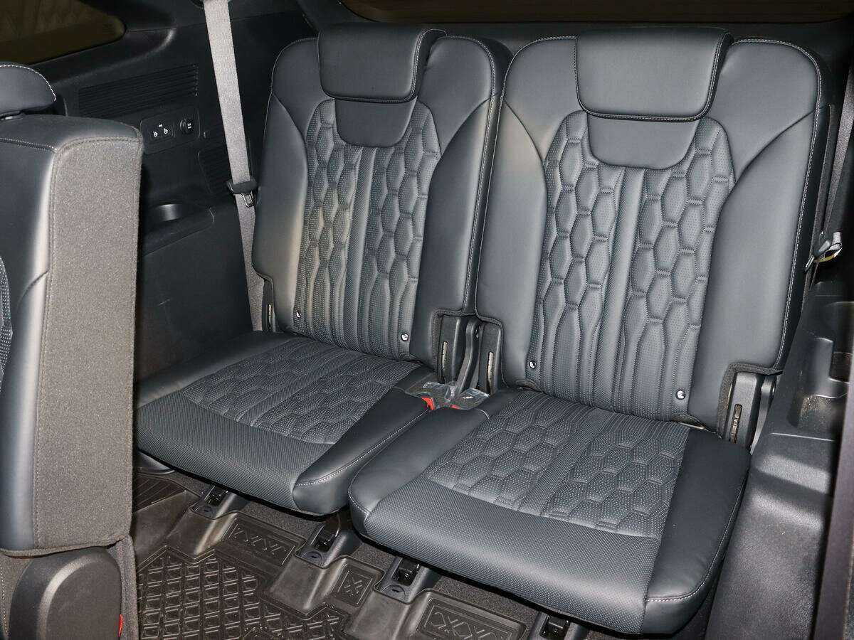 Купить Kia Sorento с пробегом. Фото: #7