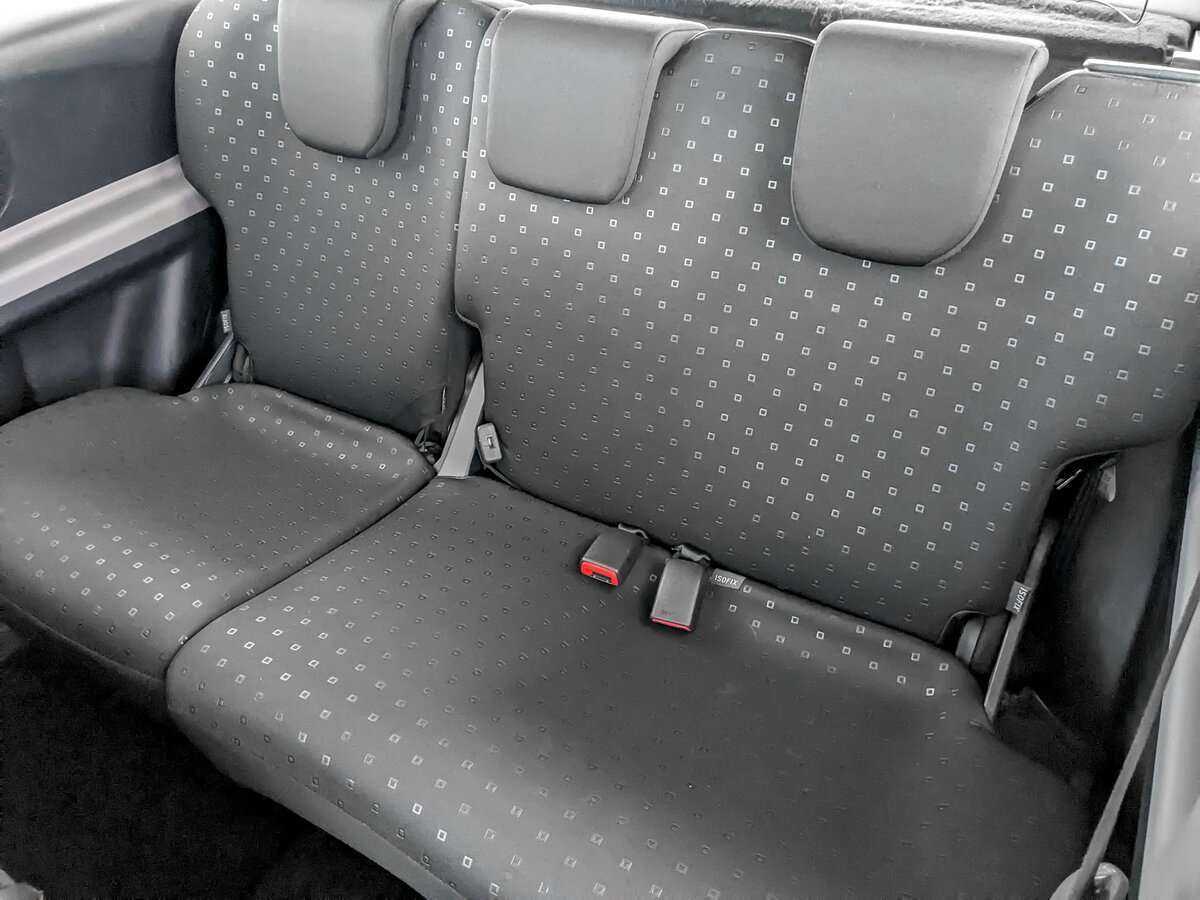 Купить Toyota Yaris с пробегом. Фото: #9