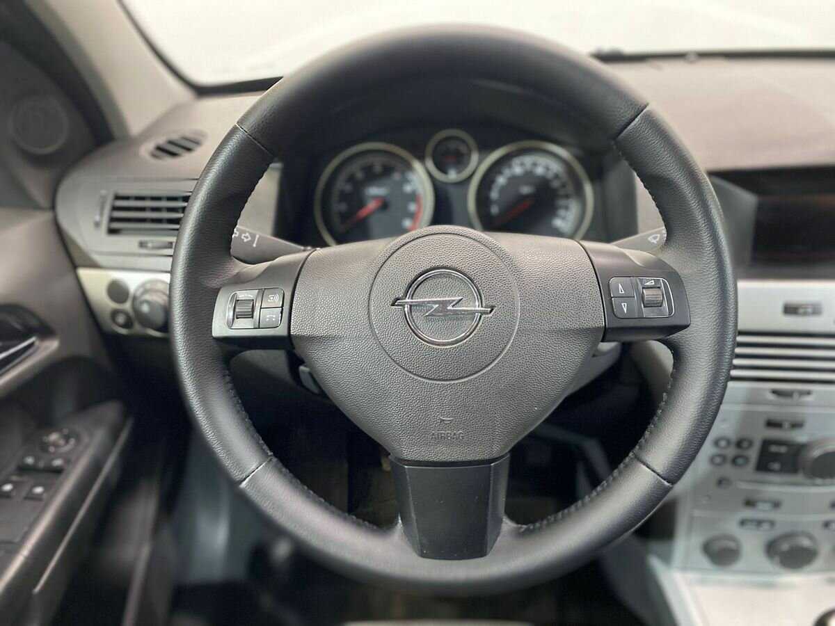 Купить Opel Astra с пробегом. Фото: #11