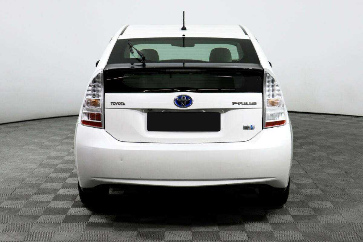 Купить Toyota Prius с пробегом. Фото: #5