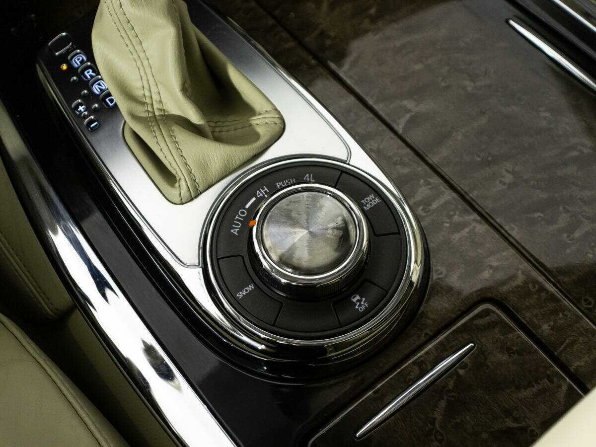 Купить Infiniti QX80 с пробегом. Фото: #16