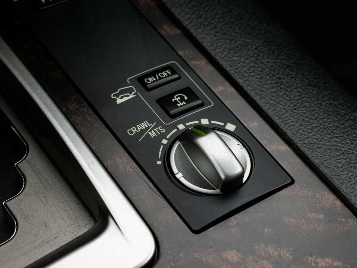 Купить Toyota Land Cruiser с пробегом. Фото: #16