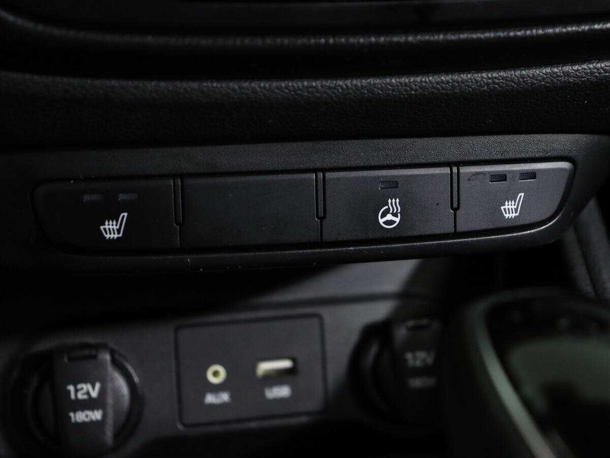 Купить Hyundai Solaris с пробегом. Фото: #15