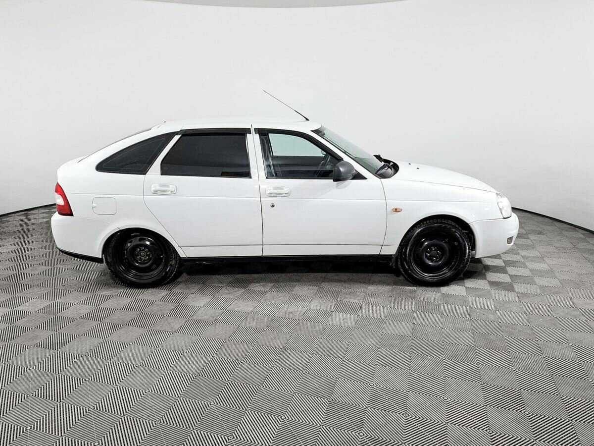 Купить Lada (ВАЗ) Priora с пробегом. Фото: #2