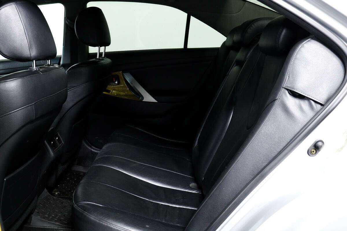 Купить Toyota Camry с пробегом. Фото: #11
