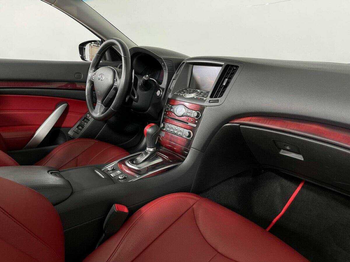 Купить Infiniti Q60 с пробегом. Фото: #8