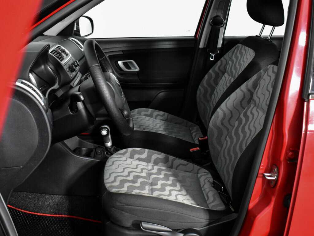 Купить Skoda Fabia с пробегом. Фото: #9
