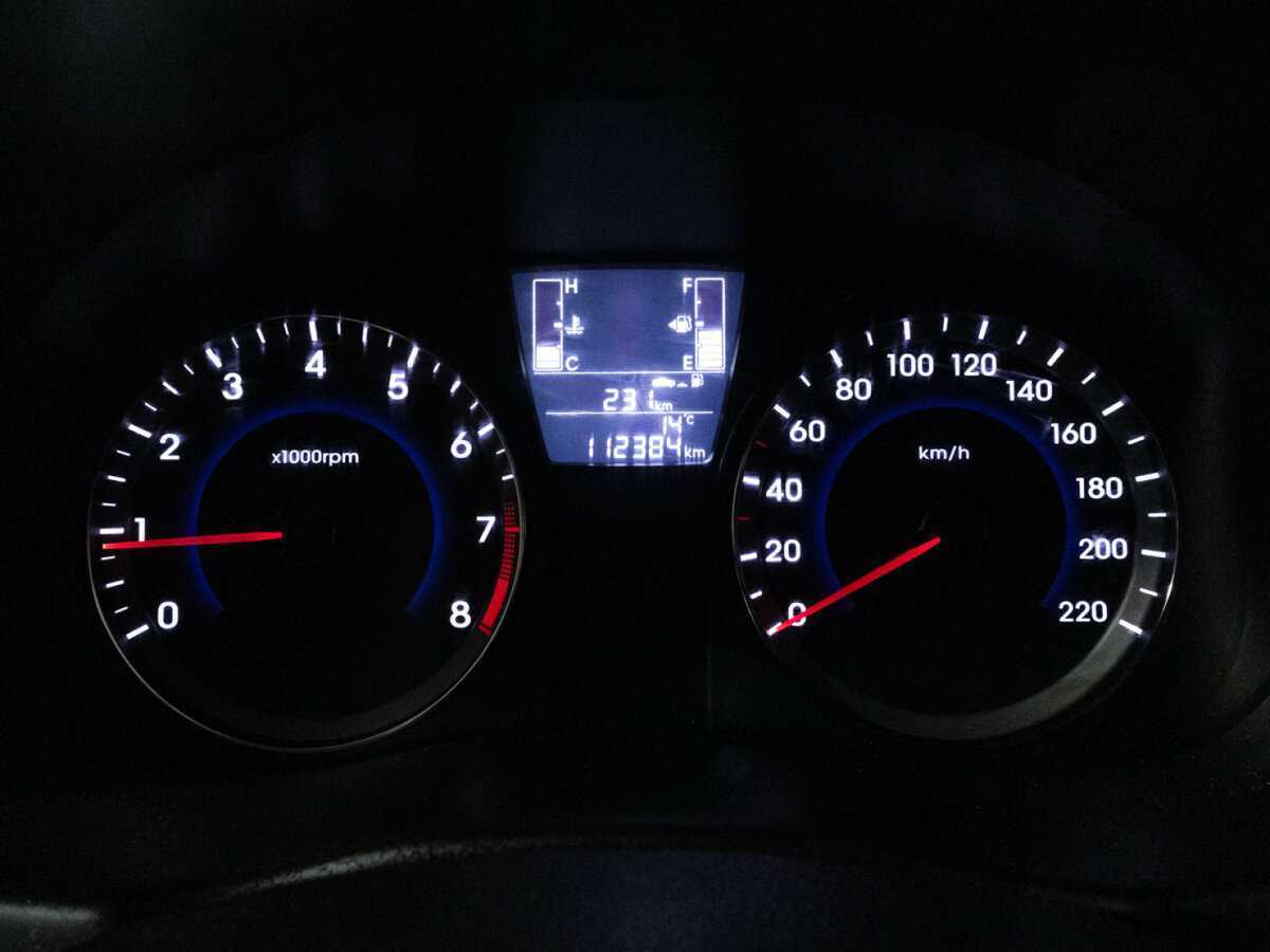 Купить Hyundai Solaris с пробегом. Фото: #11
