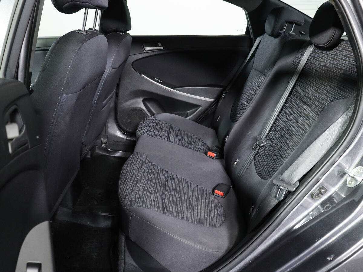 Купить Hyundai Solaris с пробегом. Фото: #8