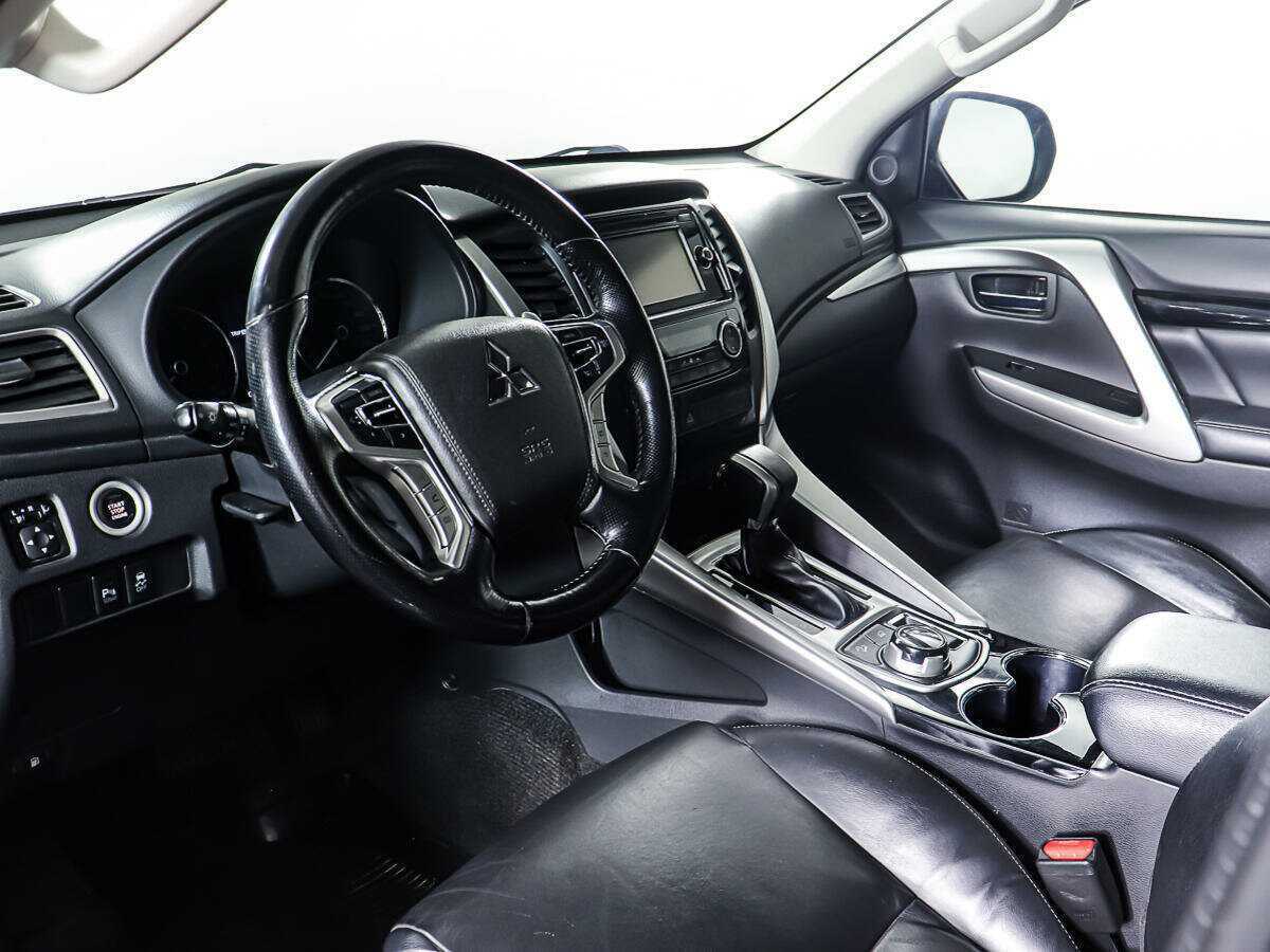 Купить Mitsubishi Pajero Sport с пробегом. Фото: #12