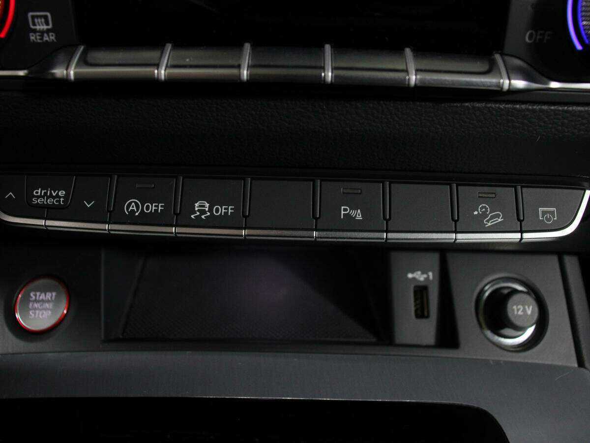 Купить Audi SQ5 с пробегом. Фото: #25