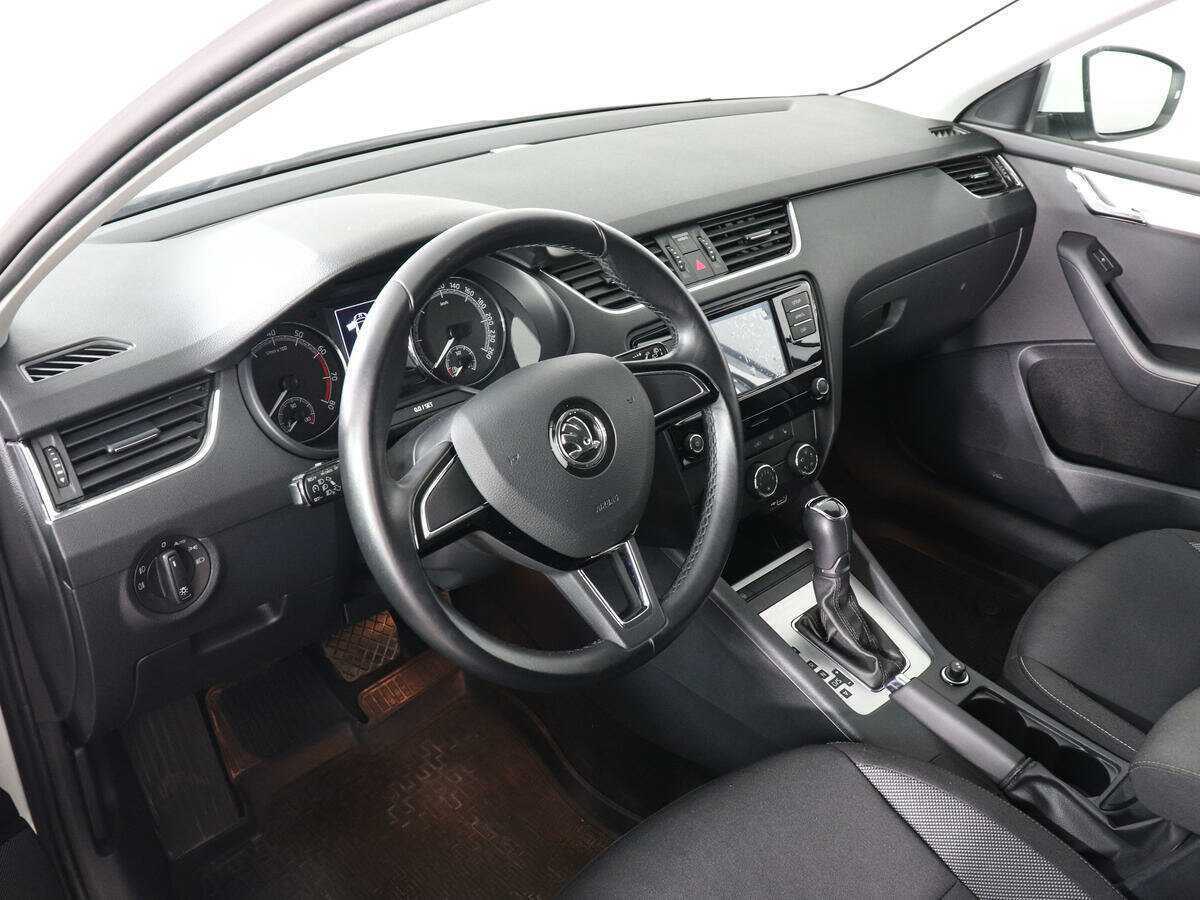 Купить Skoda Octavia с пробегом. Фото: #8