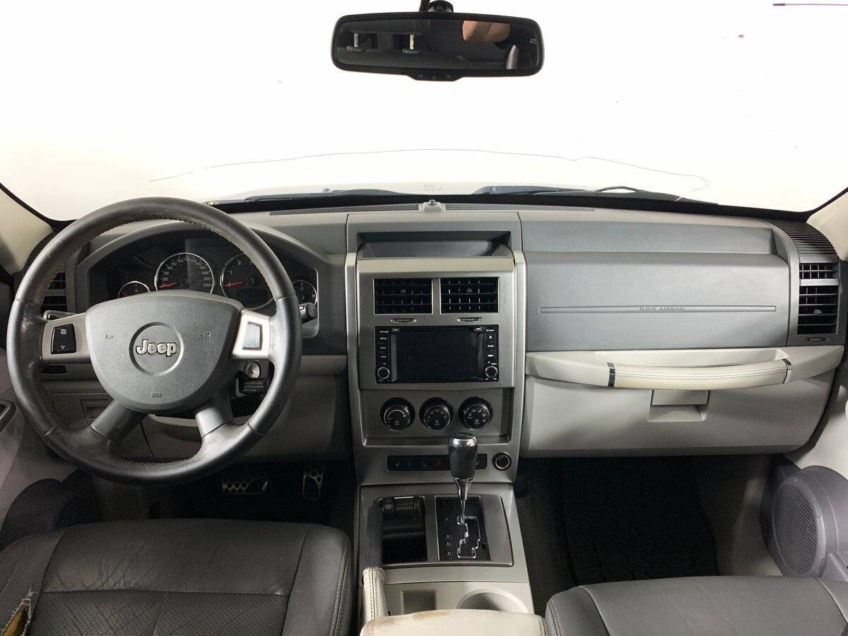Купить Jeep Cherokee с пробегом. Фото: #11