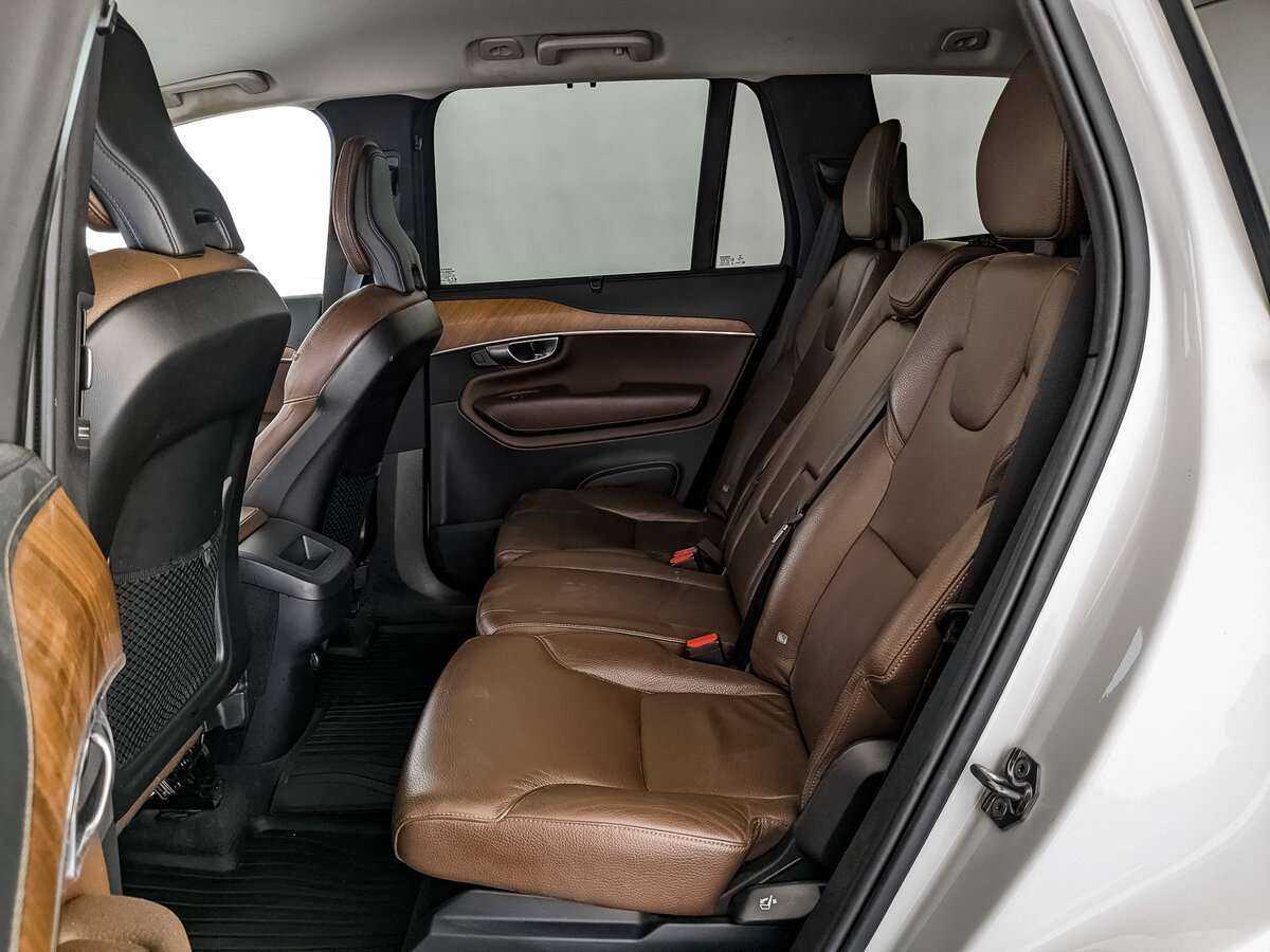 Купить Volvo XC90 с пробегом. Фото: #13