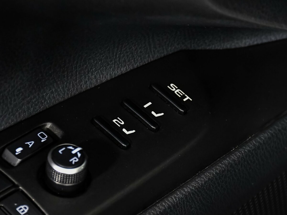 Купить Toyota Camry с пробегом. Фото: #13
