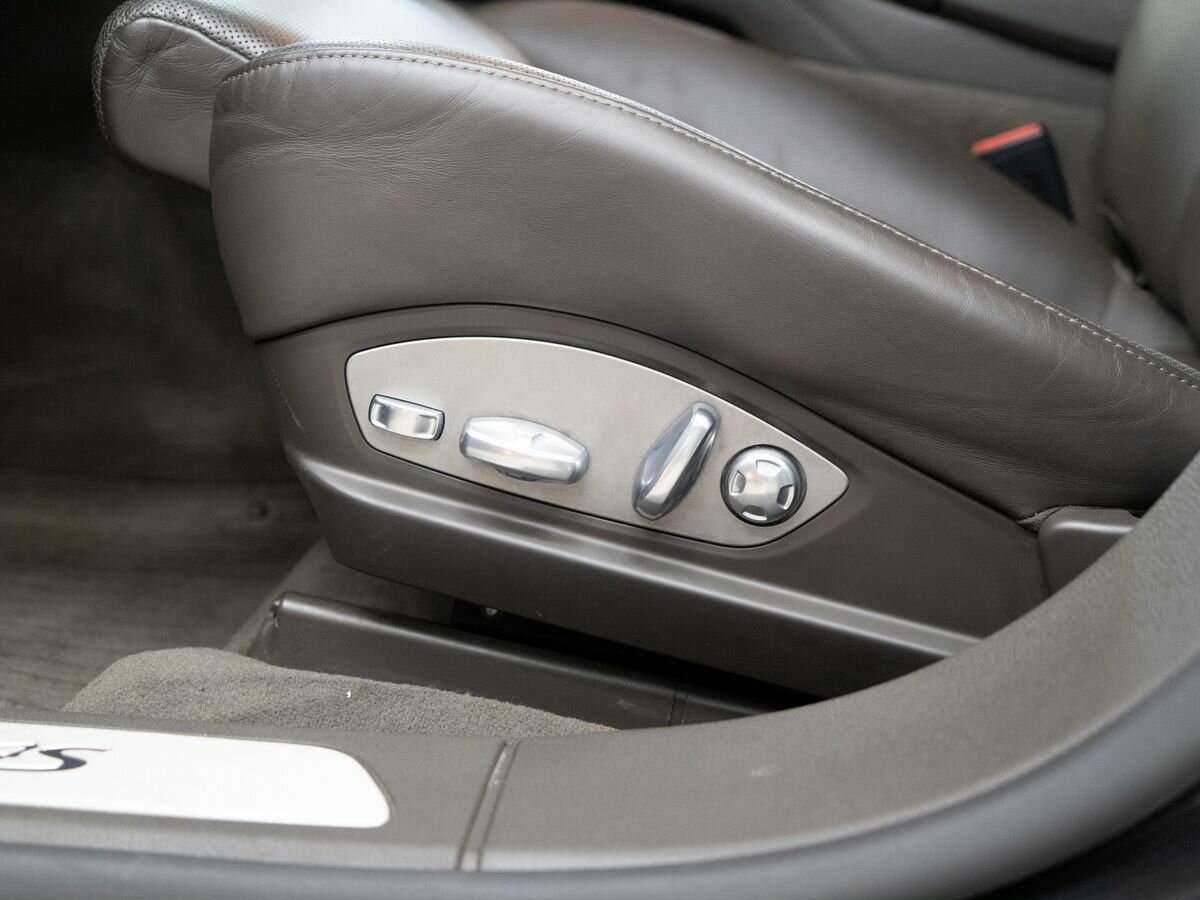 Купить Porsche Panamera с пробегом. Фото: #17