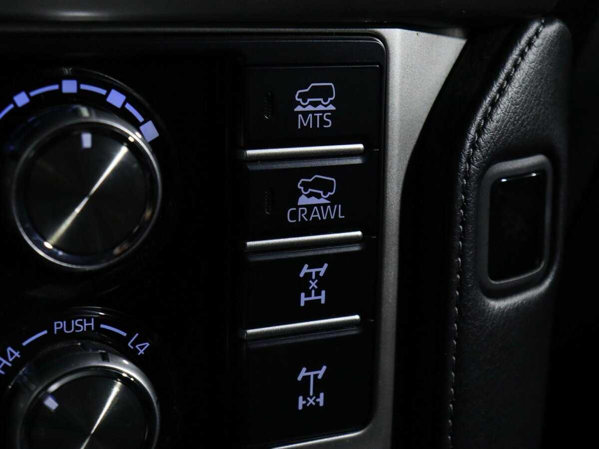 Купить Toyota Land Cruiser Prado с пробегом. Фото: #24