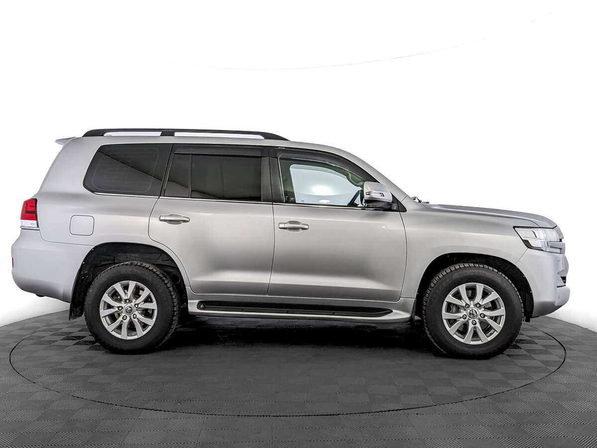 Купить Toyota Land Cruiser с пробегом. Фото: #3