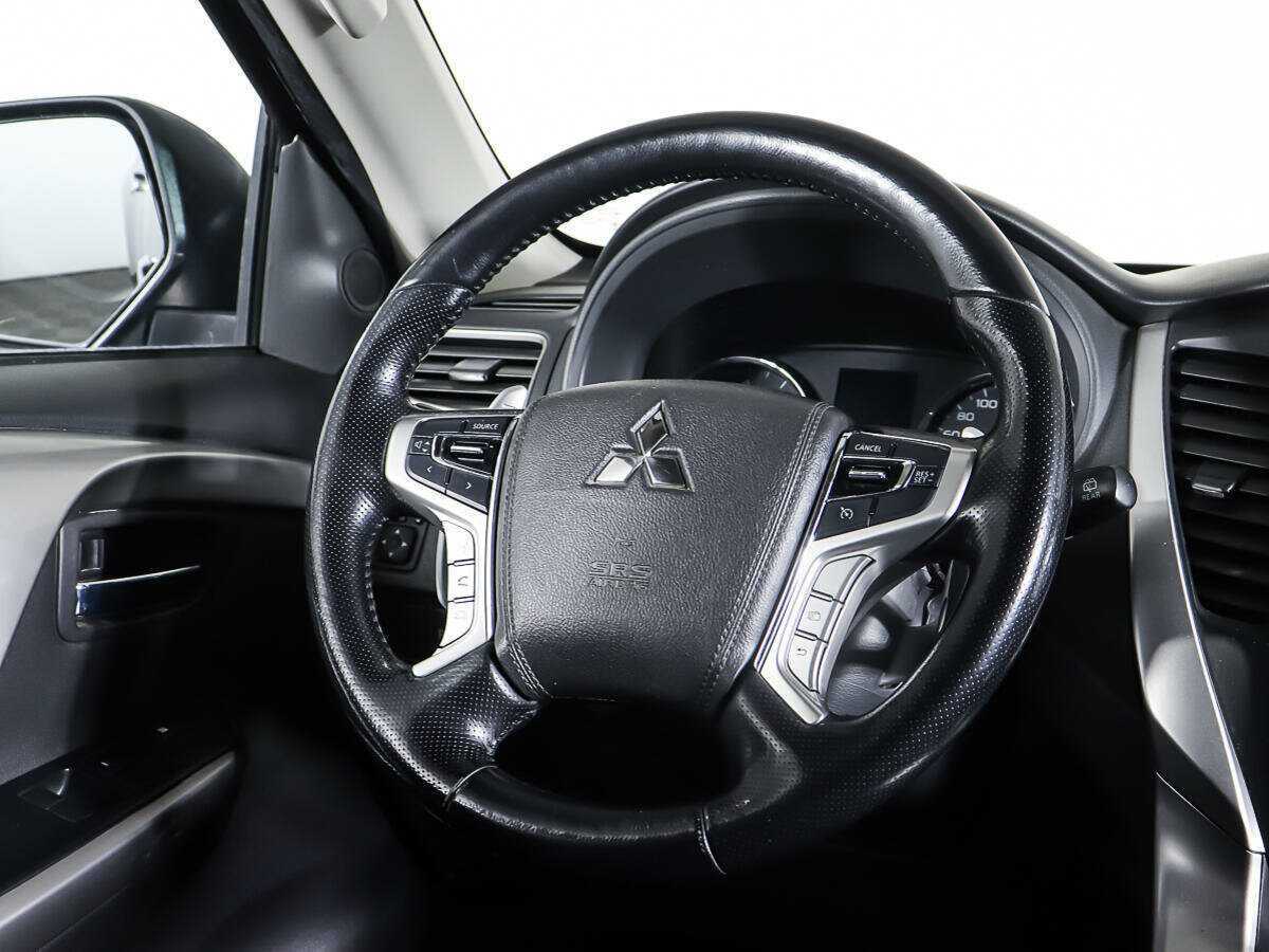 Купить Mitsubishi Pajero Sport с пробегом. Фото: #14