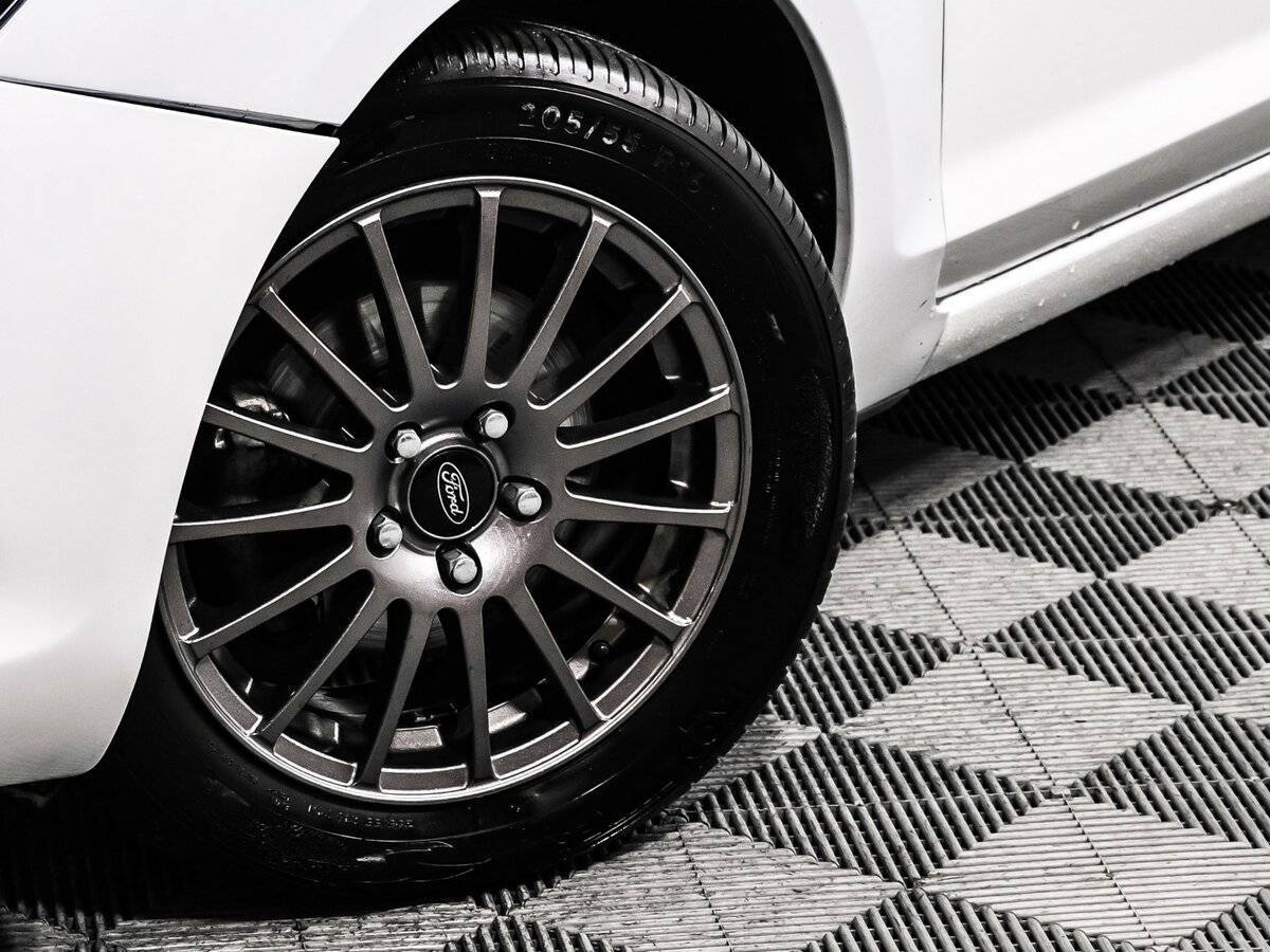 Купить Ford Focus с пробегом. Фото: #13