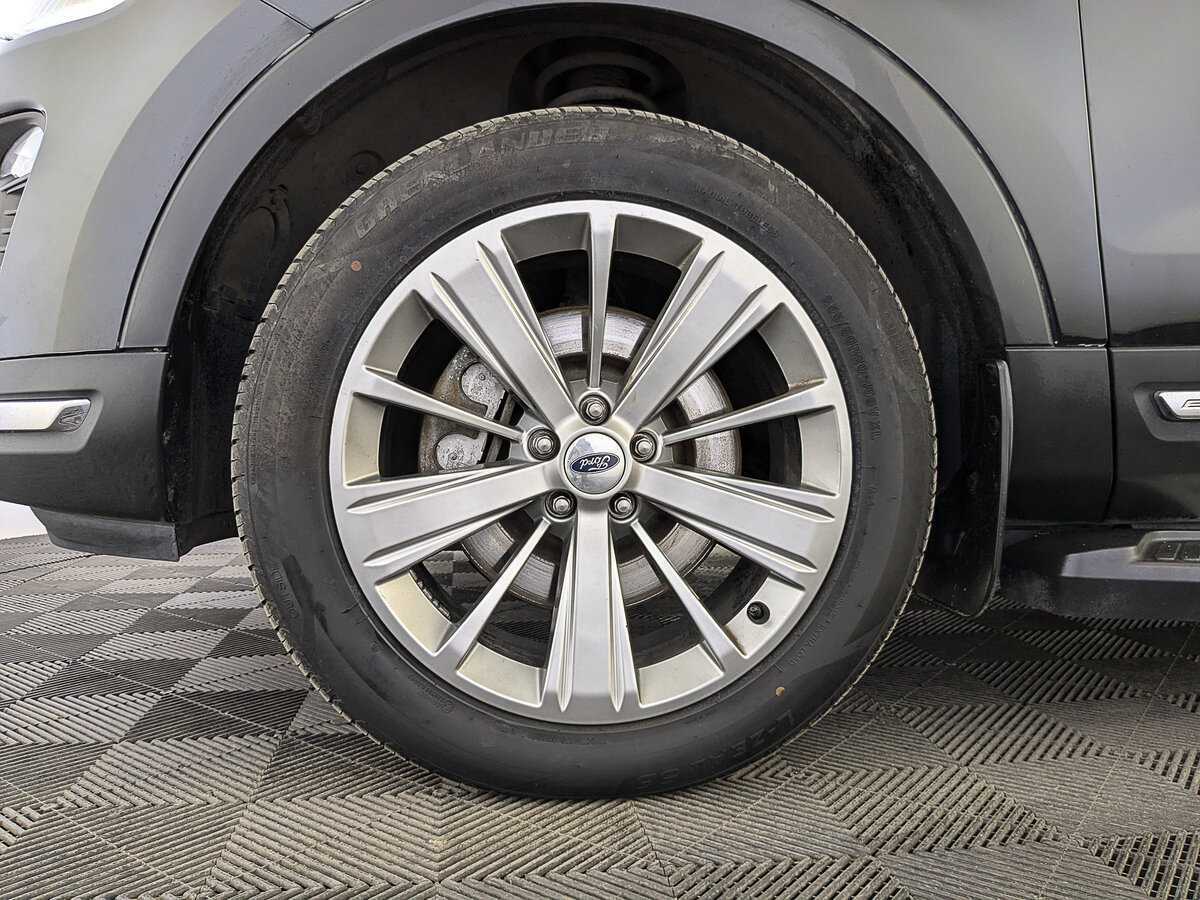 Купить Ford Explorer с пробегом. Фото: #11