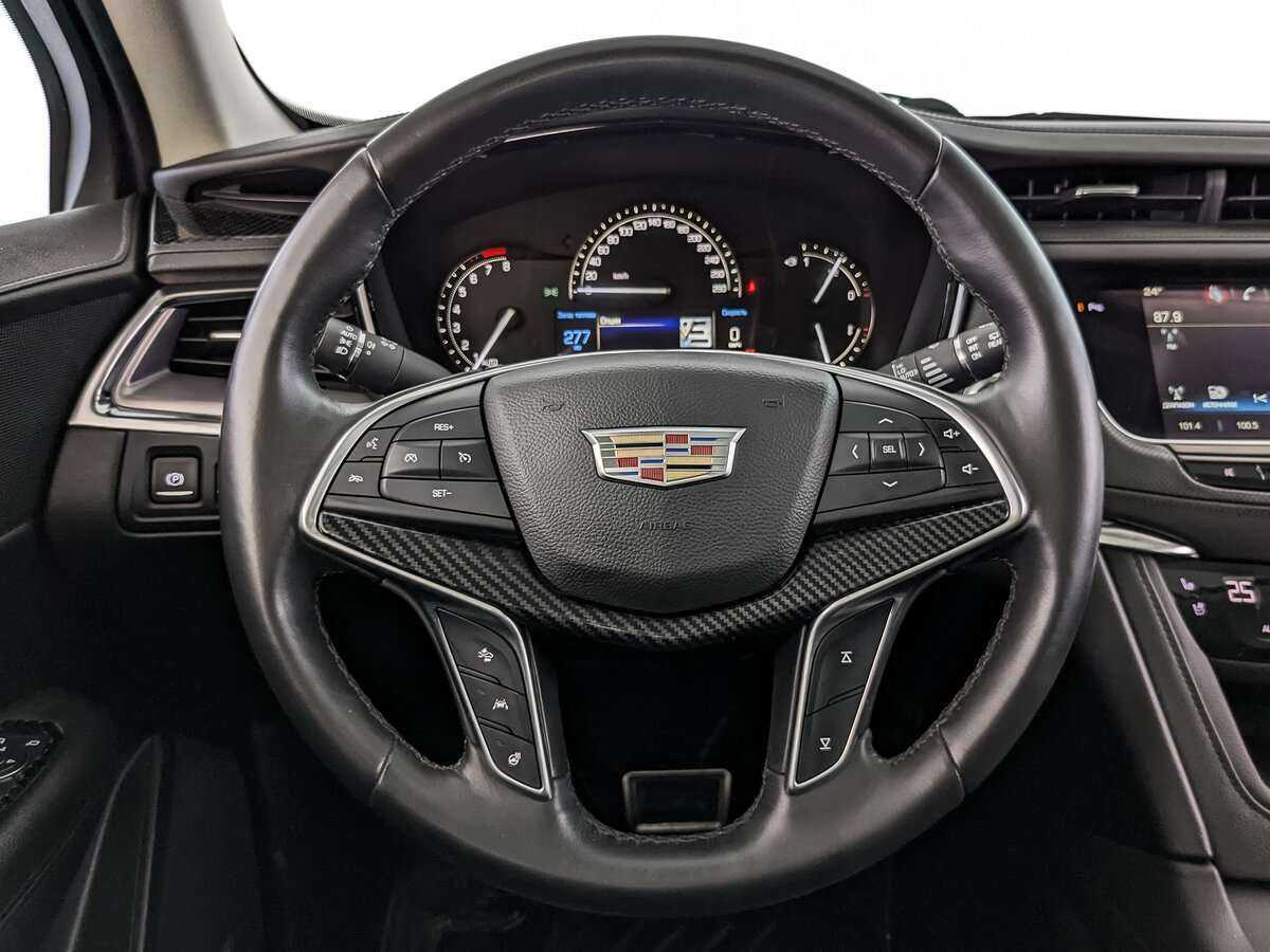 Купить Cadillac XT5 с пробегом. Фото: #16