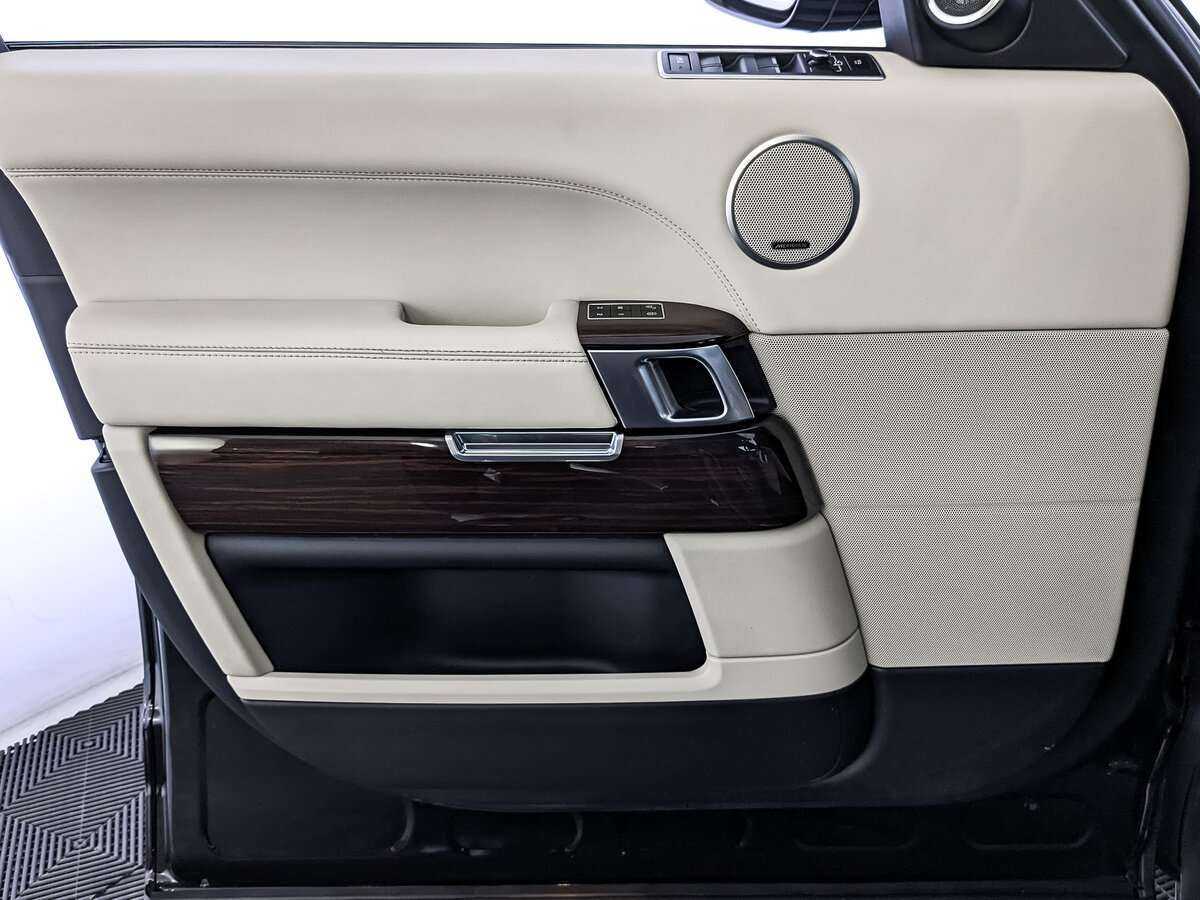 Купить Land Rover Range Rover с пробегом. Фото: #14