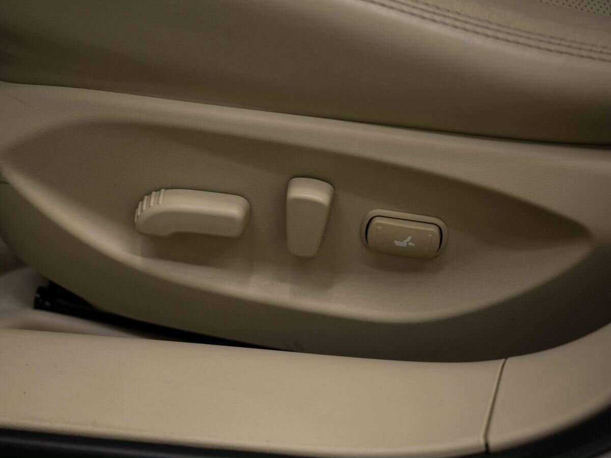 Купить Infiniti Q50 с пробегом. Фото: #16