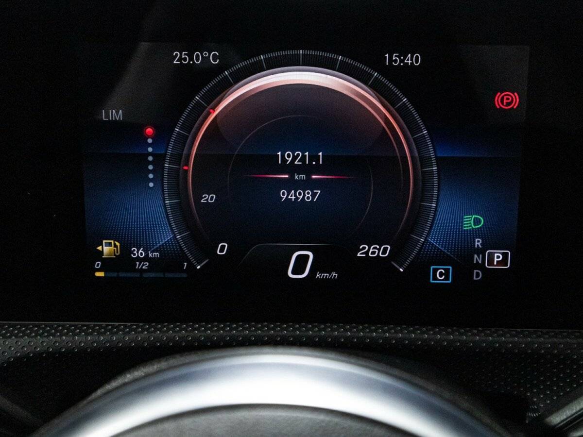 Купить Mercedes-Benz CLA с пробегом. Фото: #11
