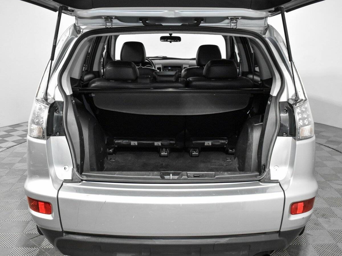 Купить Mitsubishi Outlander с пробегом. Фото: #19