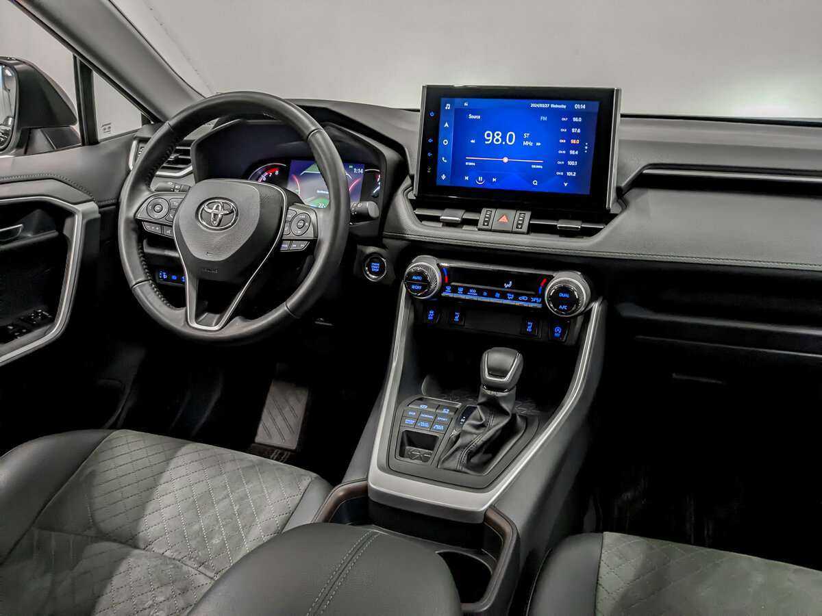 Купить Toyota RAV4 с пробегом. Фото: #21