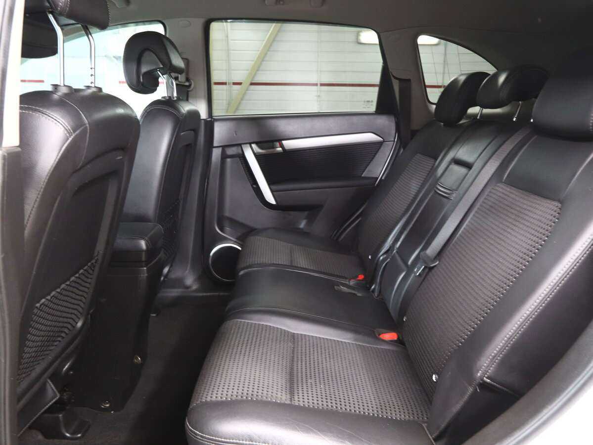 Купить Chevrolet Captiva с пробегом. Фото: #12