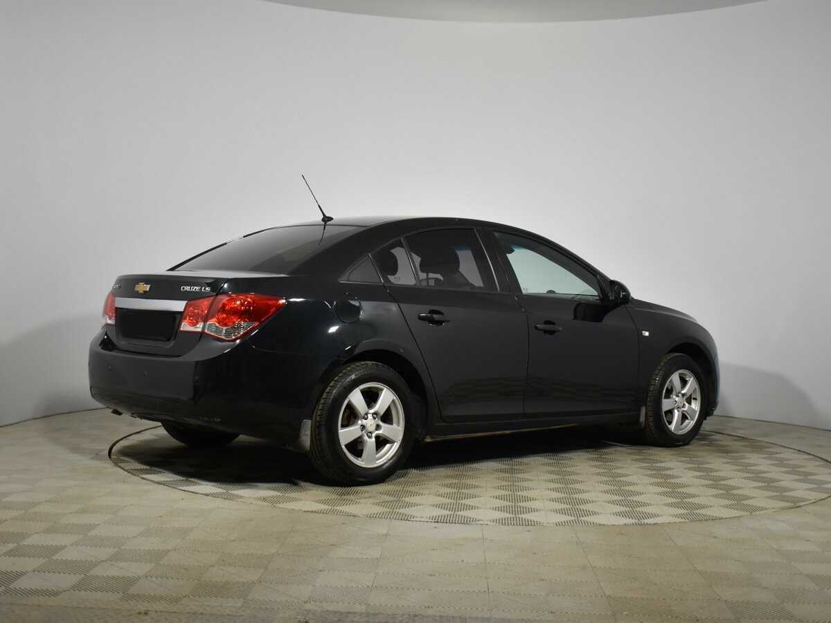 Купить Chevrolet Cruze с пробегом. Фото: #4