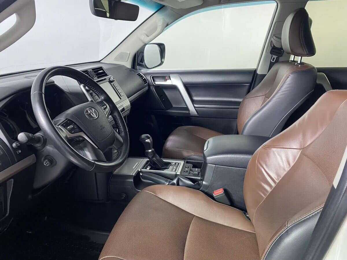 Купить Toyota Land Cruiser Prado с пробегом. Фото: #8