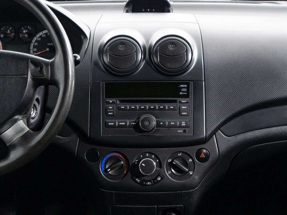 Купить Chevrolet Aveo с пробегом. Фото: #13
