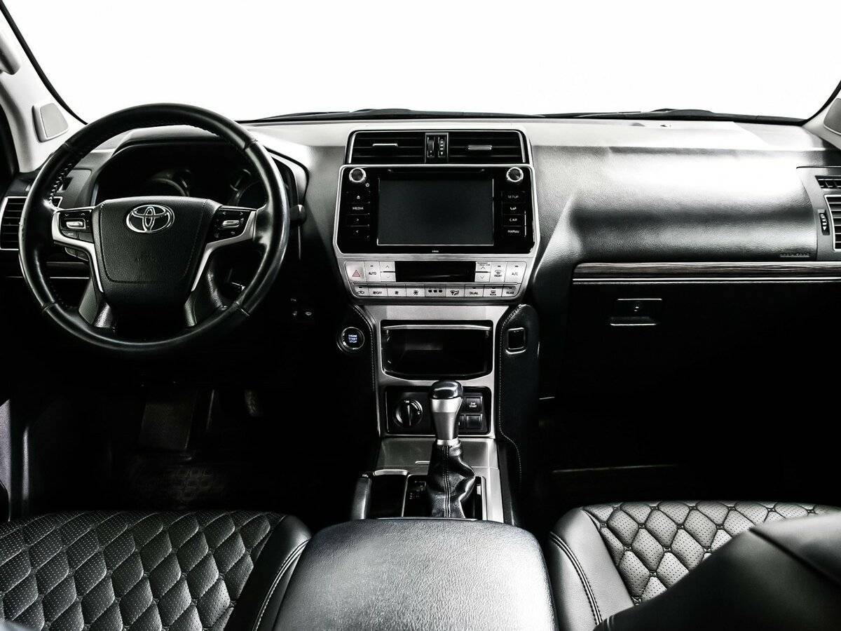 Купить Toyota Land Cruiser Prado с пробегом. Фото: #10