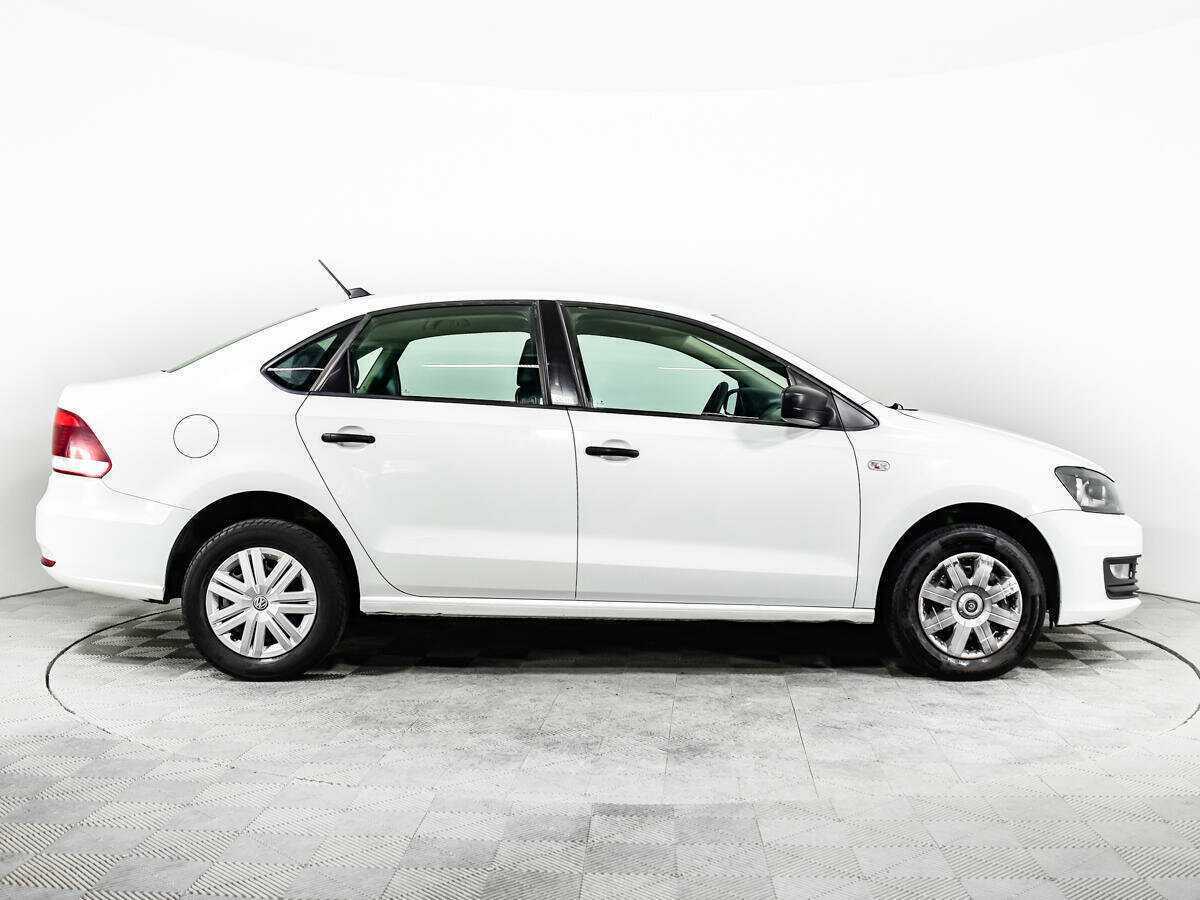 Купить Volkswagen Polo с пробегом. Фото: #3