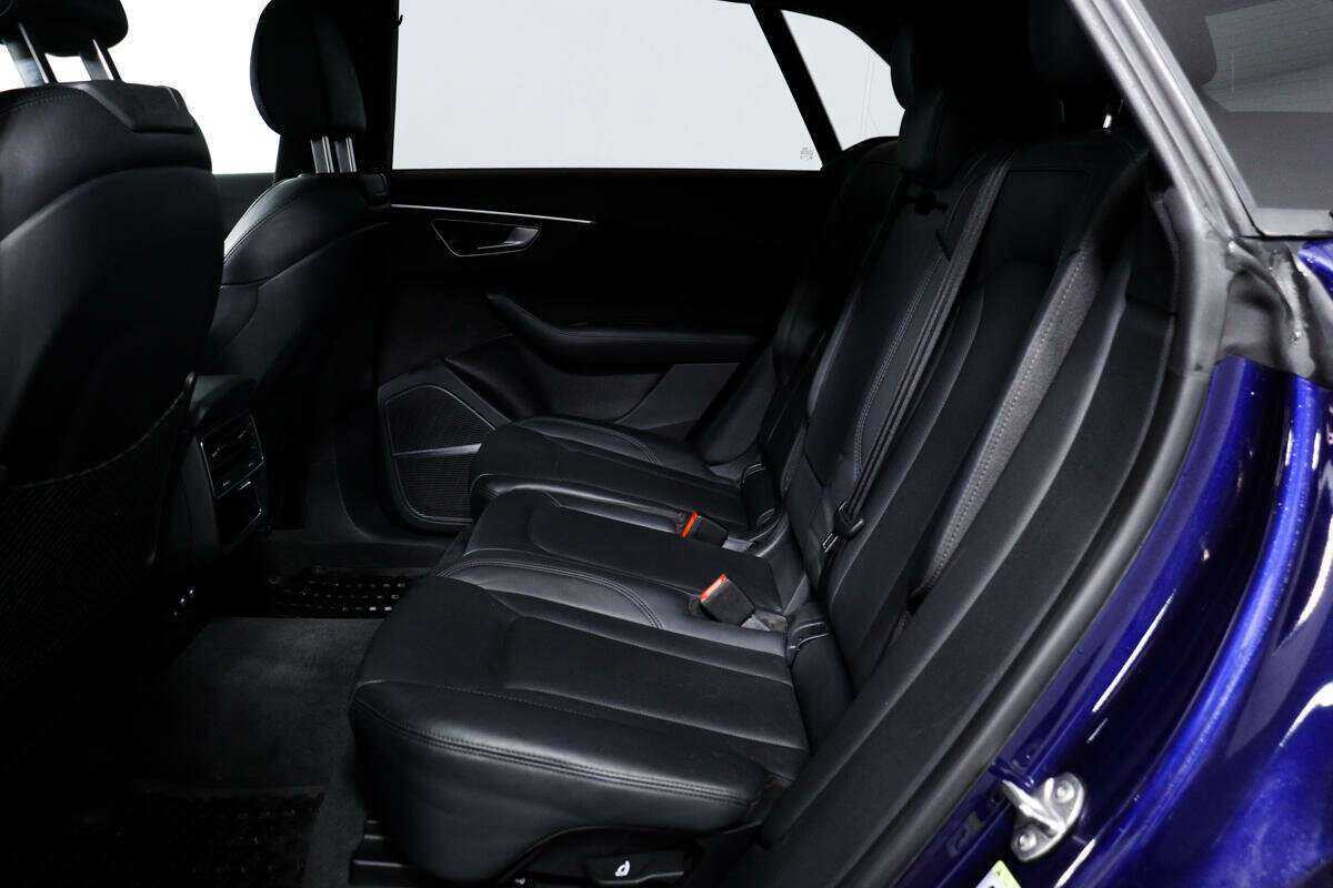 Купить Audi Q8 с пробегом. Фото: #11