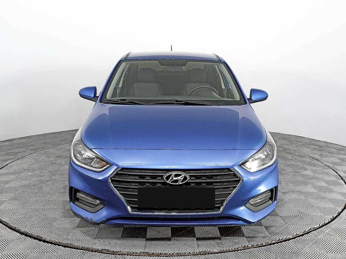 Купить Hyundai Solaris с пробегом. Фото: #1