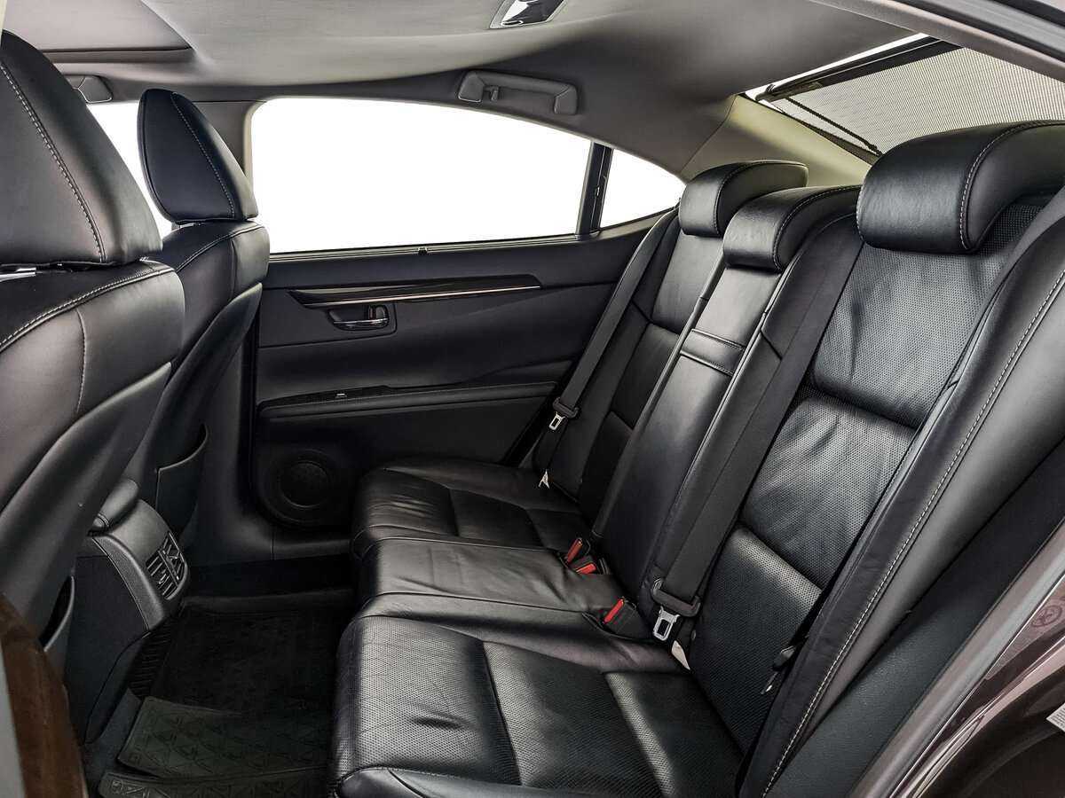 Купить Lexus ES с пробегом. Фото: #15