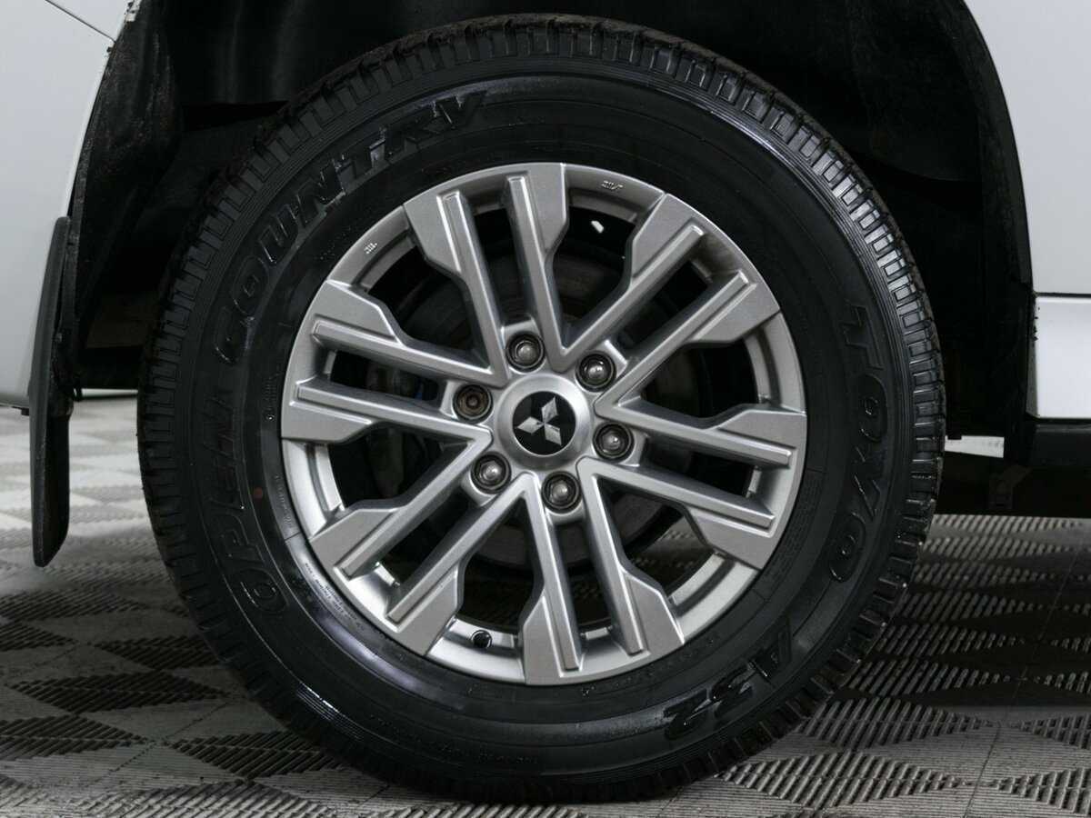 Купить Mitsubishi Pajero Sport с пробегом. Фото: #20
