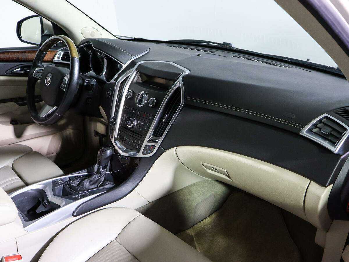 Купить Cadillac SRX с пробегом. Фото: #8