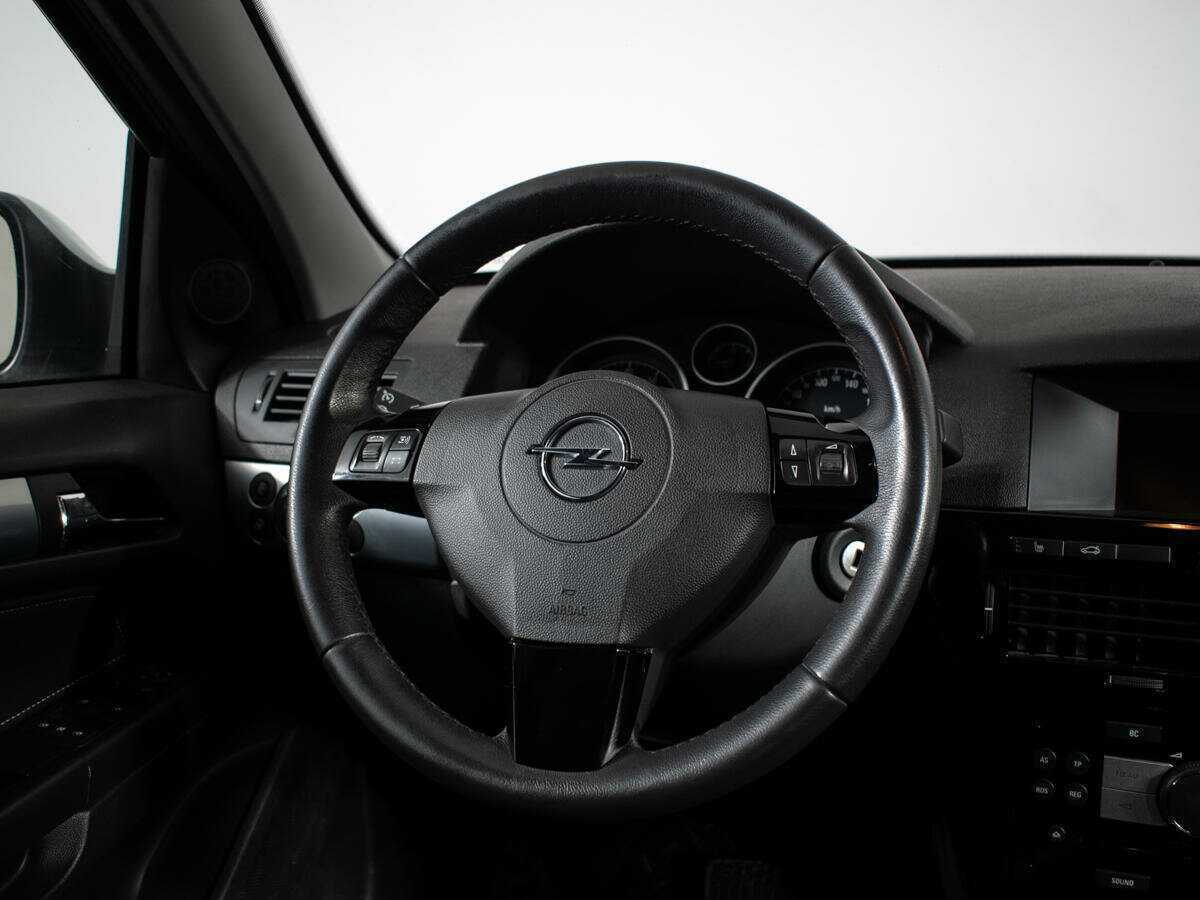 Купить Opel Astra с пробегом. Фото: #8