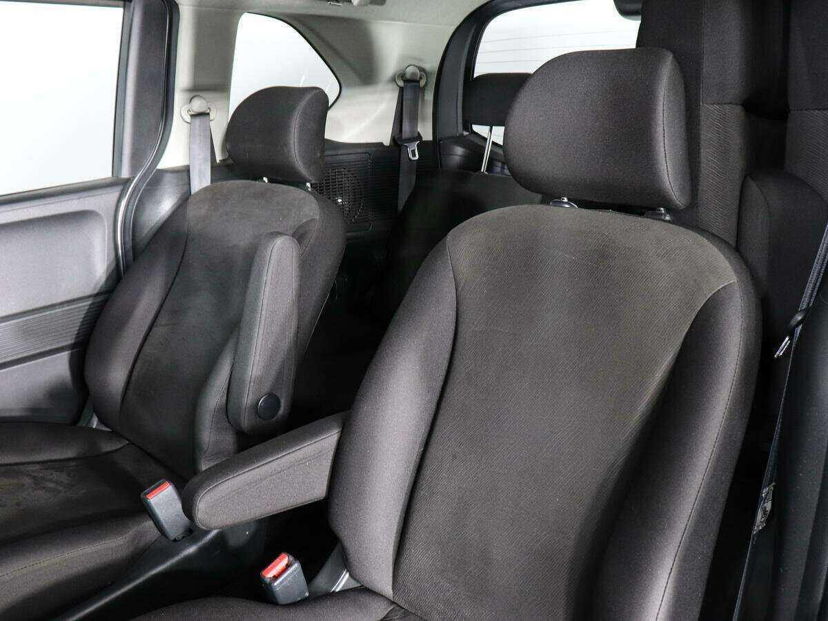 Купить Honda Freed с пробегом. Фото: #10