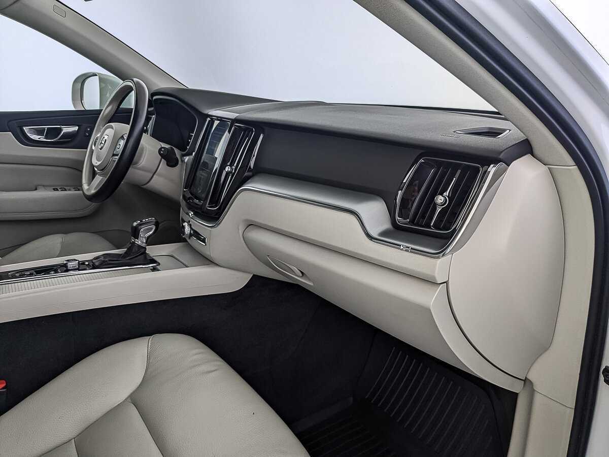 Купить Volvo XC60 с пробегом. Фото: #12