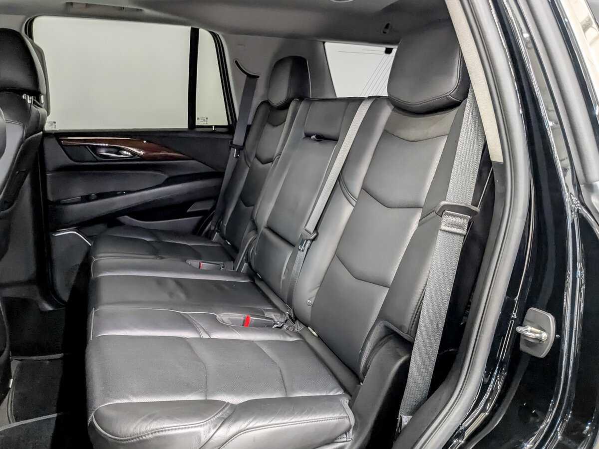 Купить Cadillac Escalade с пробегом. Фото: #11